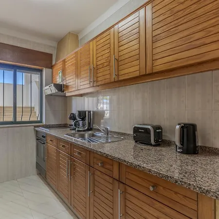 #384 Bright Pool View Ac & Balcony Apartament Albufeira